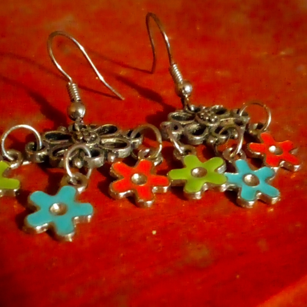 Daisy earrings